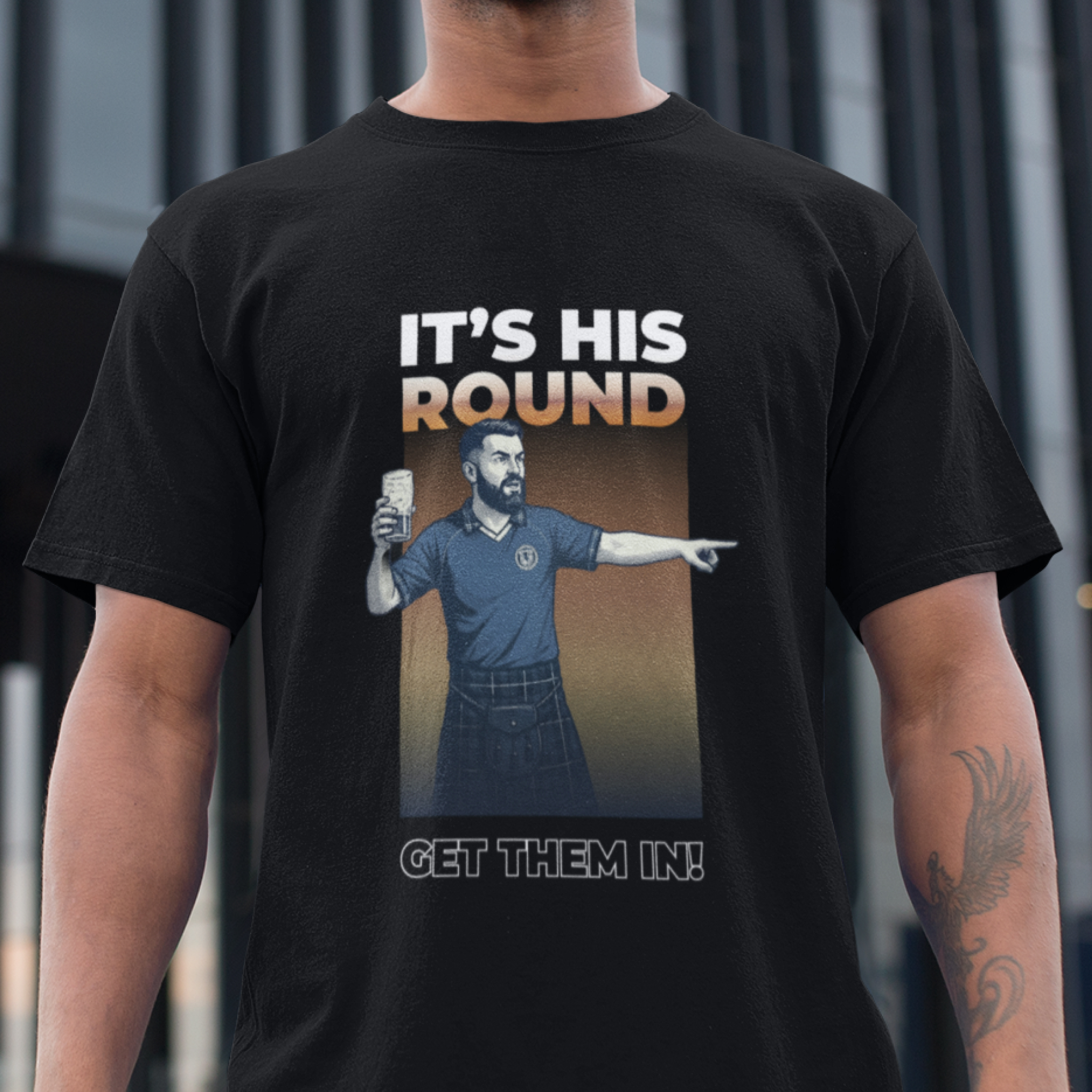 It's his round (Get them in!) - Dark ver — T Shirt — lifestyle 1