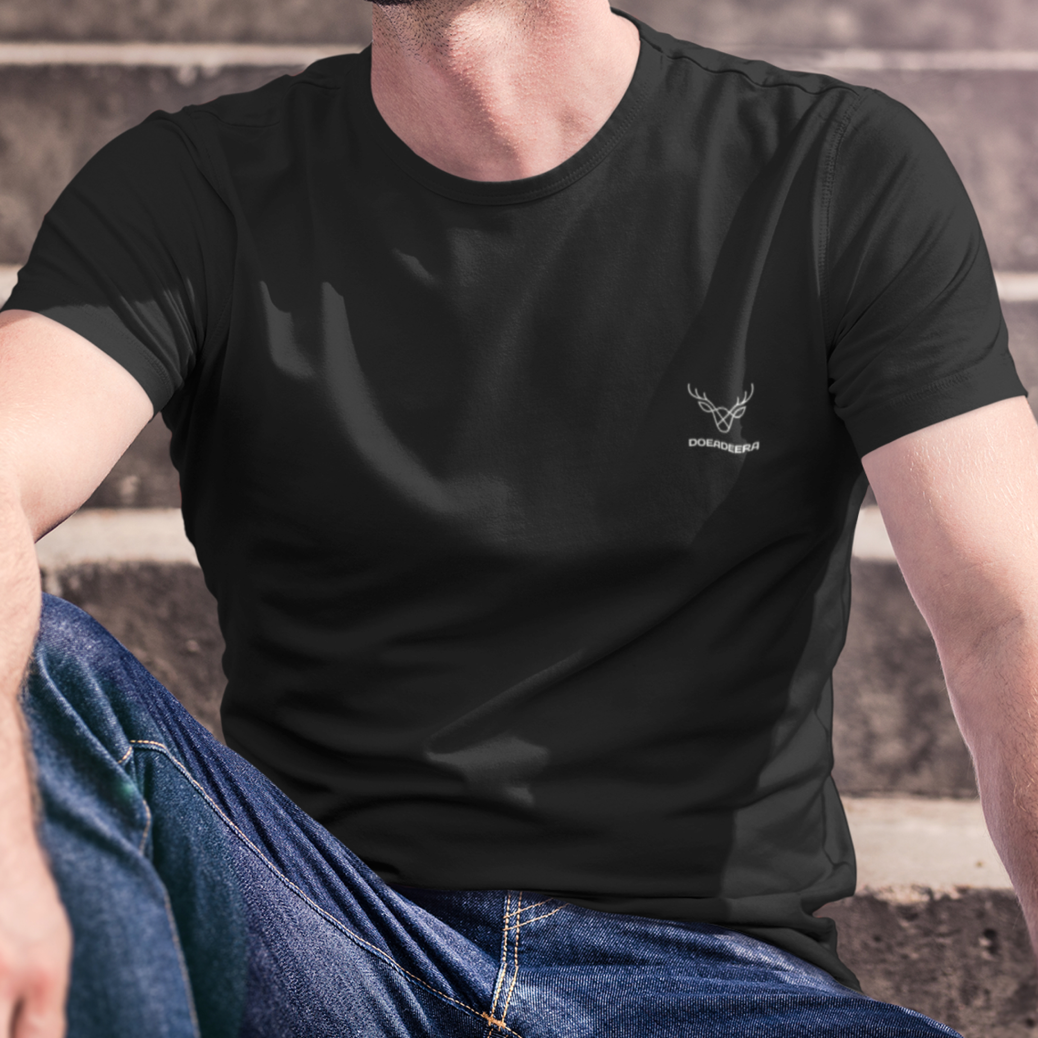 Doeadeera — T Shirt — lifestyle 1